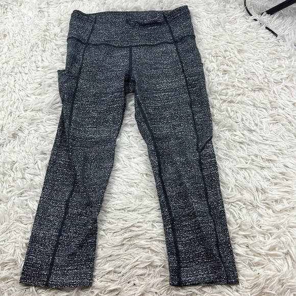 Lululemon Fast & Free Crop II (Nulux 19"") Salt Alpine White Black - Picture 1 of 5